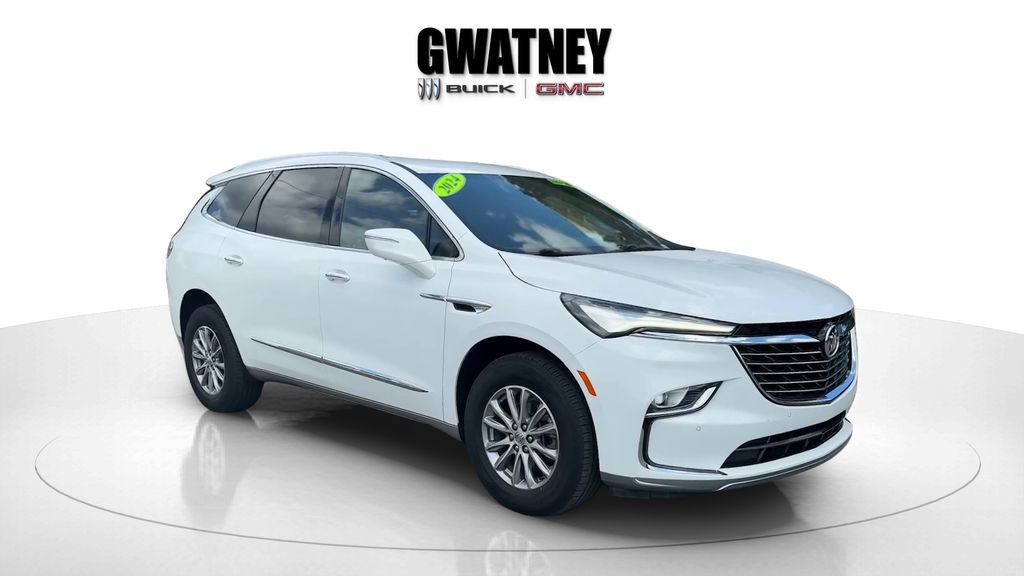 Used 2024 Buick Enclave Premium FWD image 3