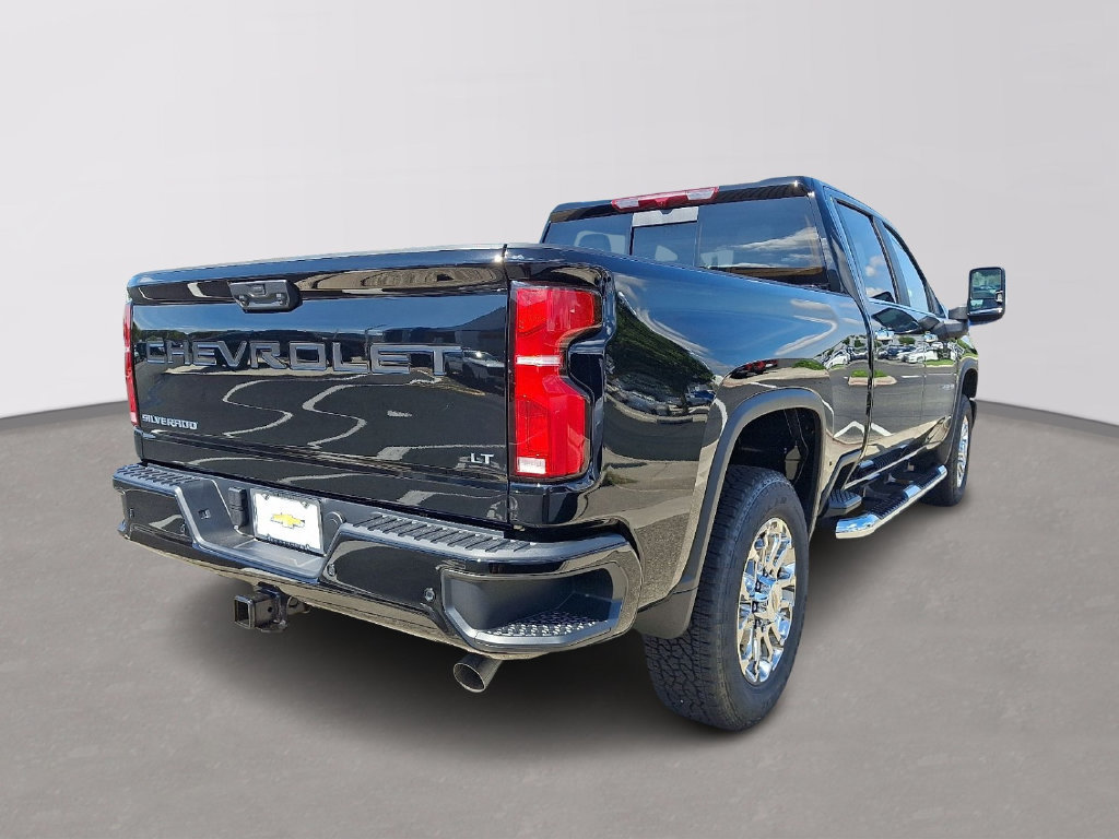 New 2026 Chevrolet Silverado 2500 LT w/ Z71 Chrome Sport Edition AWD/4WD image 4
