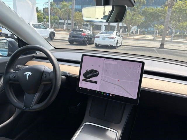 Used 2021 Tesla Model Y Long Range AWD/4WD image 19