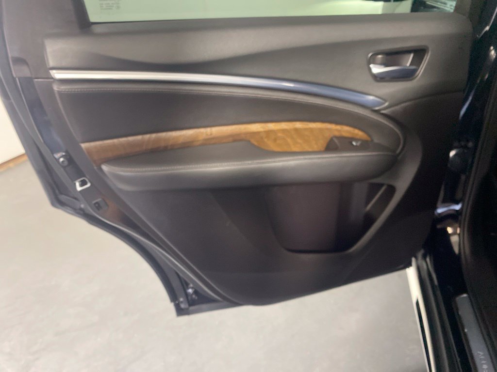 Used 2020 Acura MDX w/ Technology Package AWD/4WD image 27