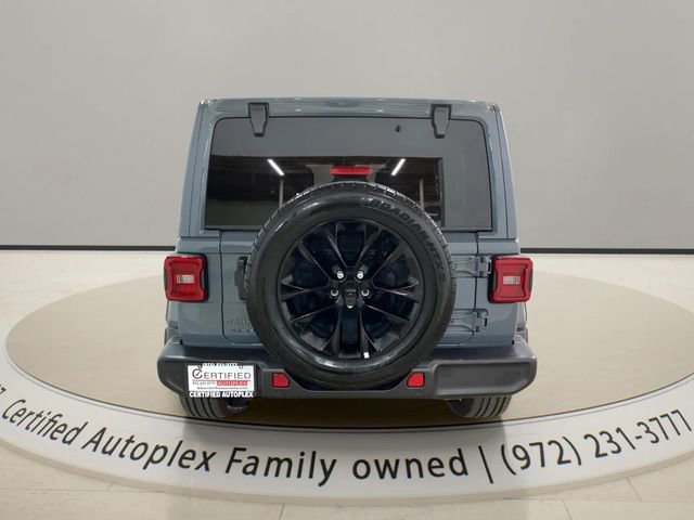 Used 2025 Jeep Wrangler Unlimited Sahara w/ Safety Group AWD/4WD image 4