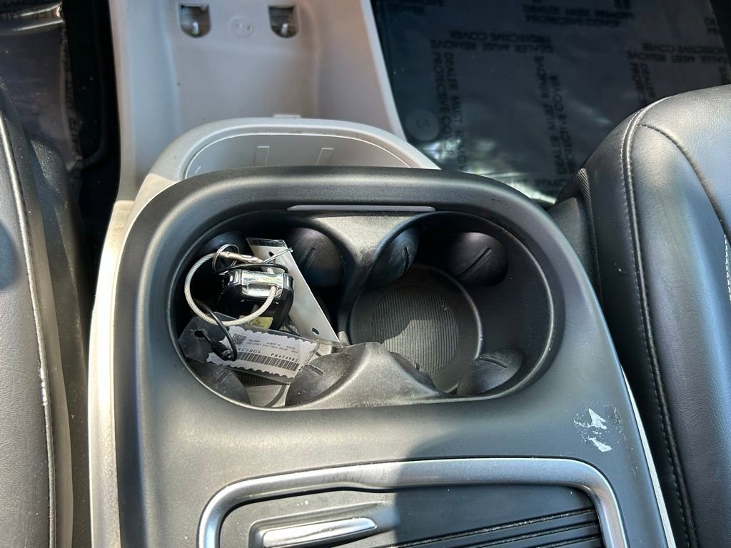 Used 2023 Chrysler Pacifica Touring-L image 21