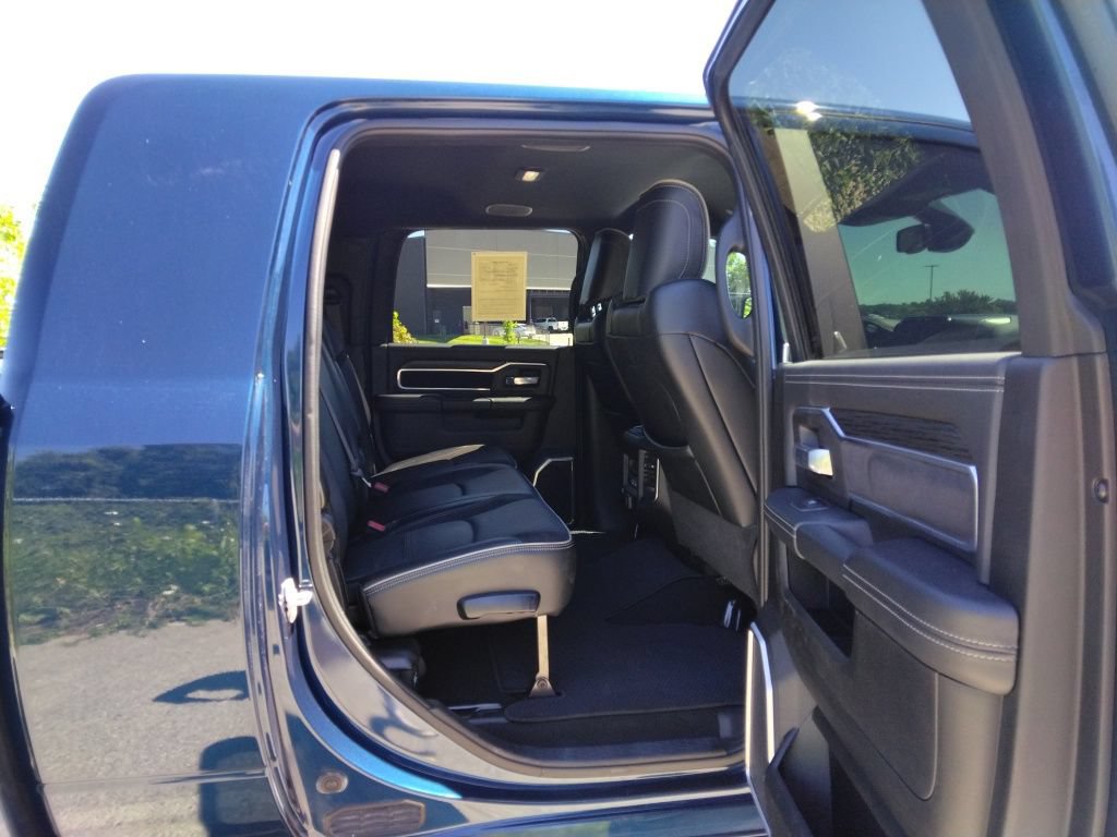 Used 2024 RAM 2500 Laramie w/ Night Edition AWD/4WD image 19