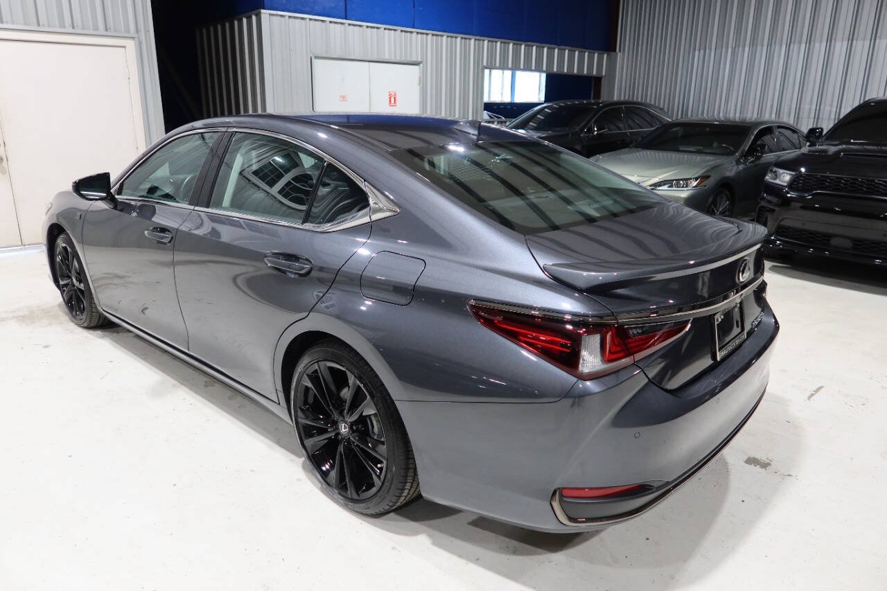 Used 2025 Lexus ES 300h F Sport w/ Accessory Package (Z2) FWD image 3