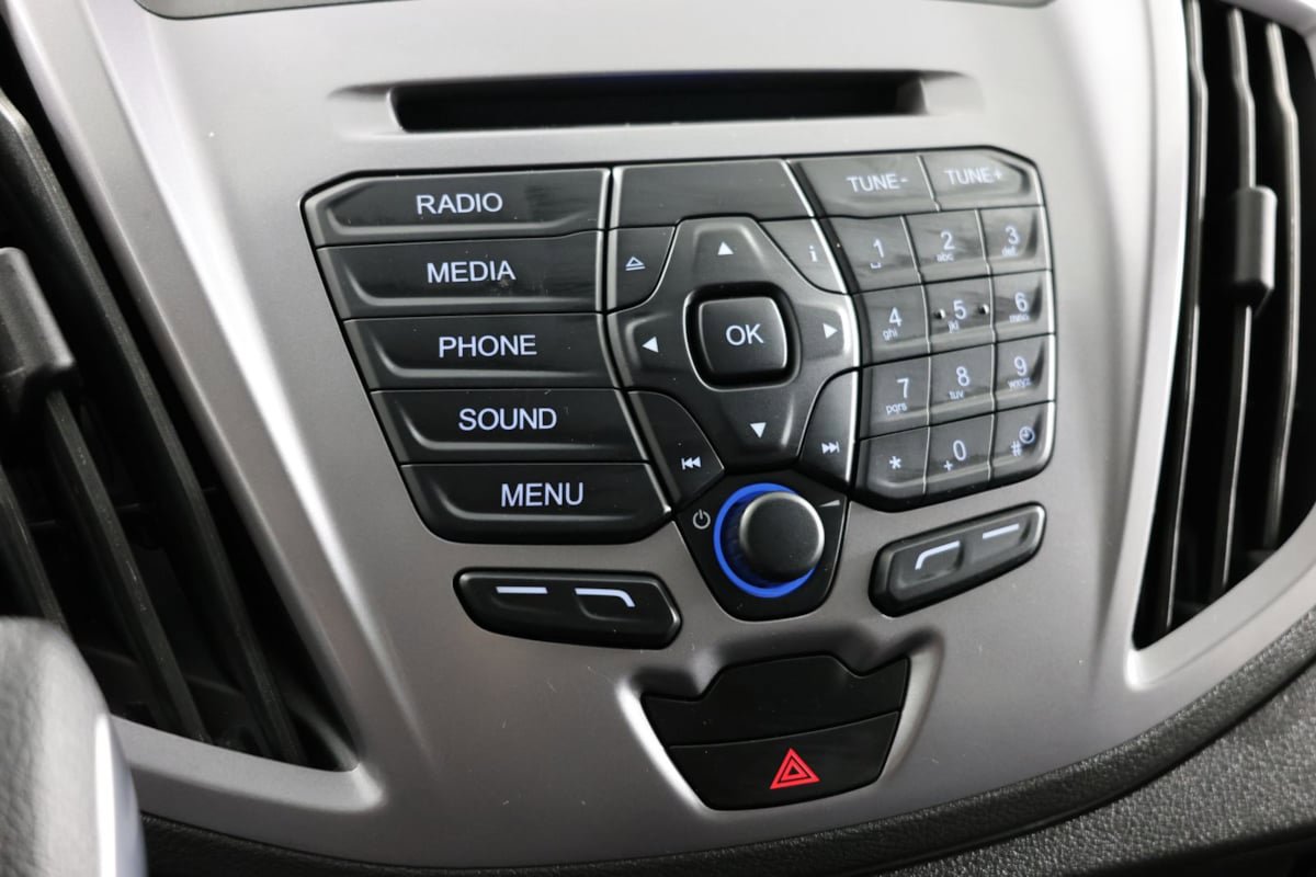 Used 2019 Ford Transit 150 XLT image 29