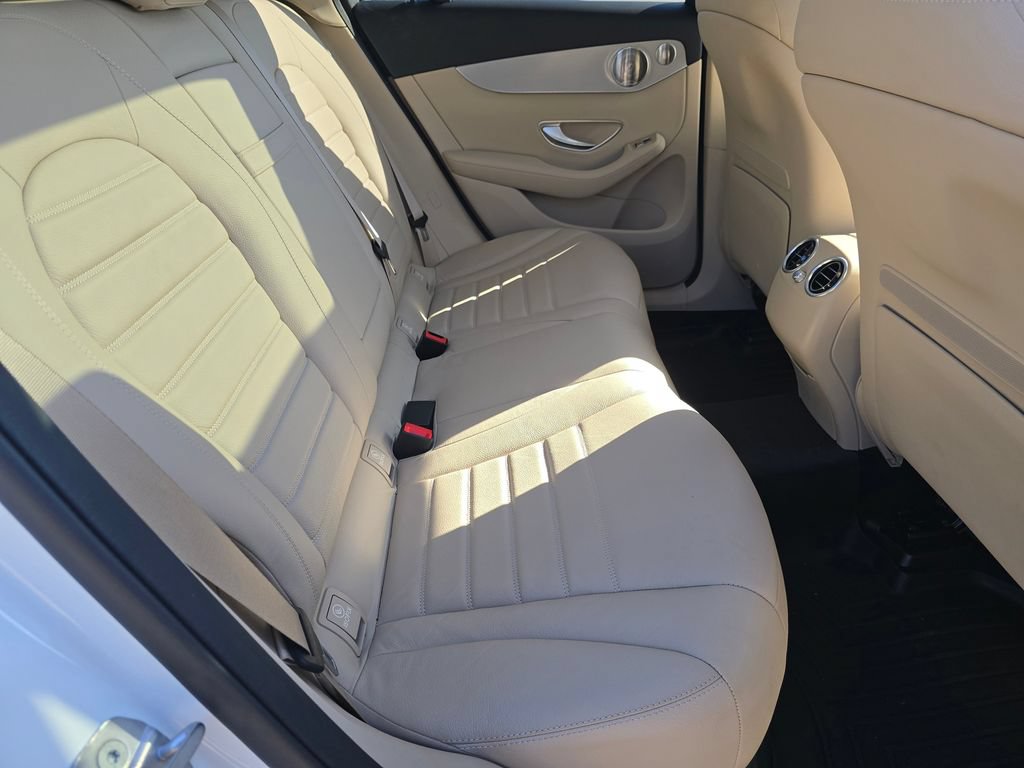 Used 2020 Mercedes-Benz GLC 300 4MATIC image 20