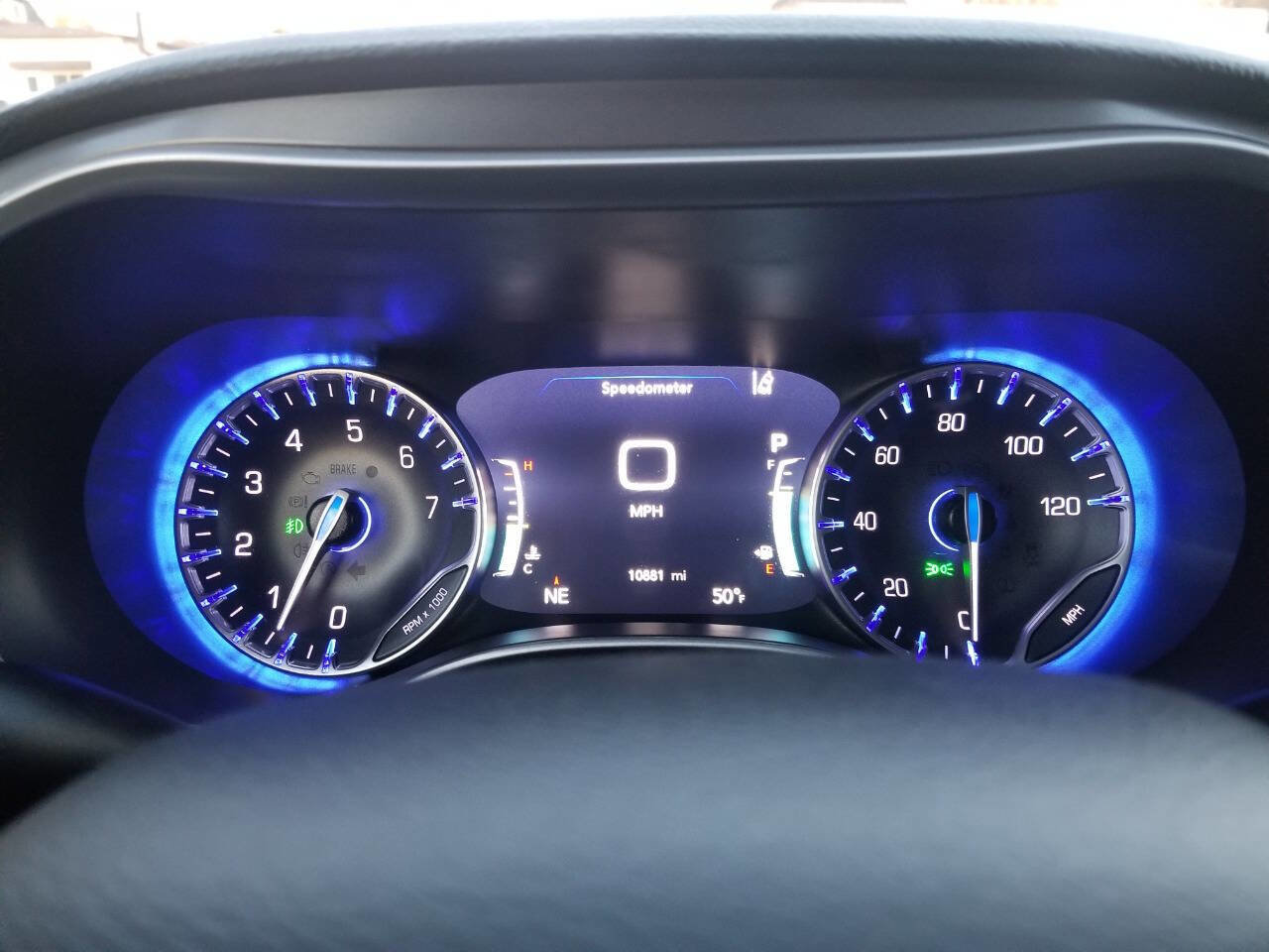 Certified 2024 Chrysler Pacifica Touring-L image 26