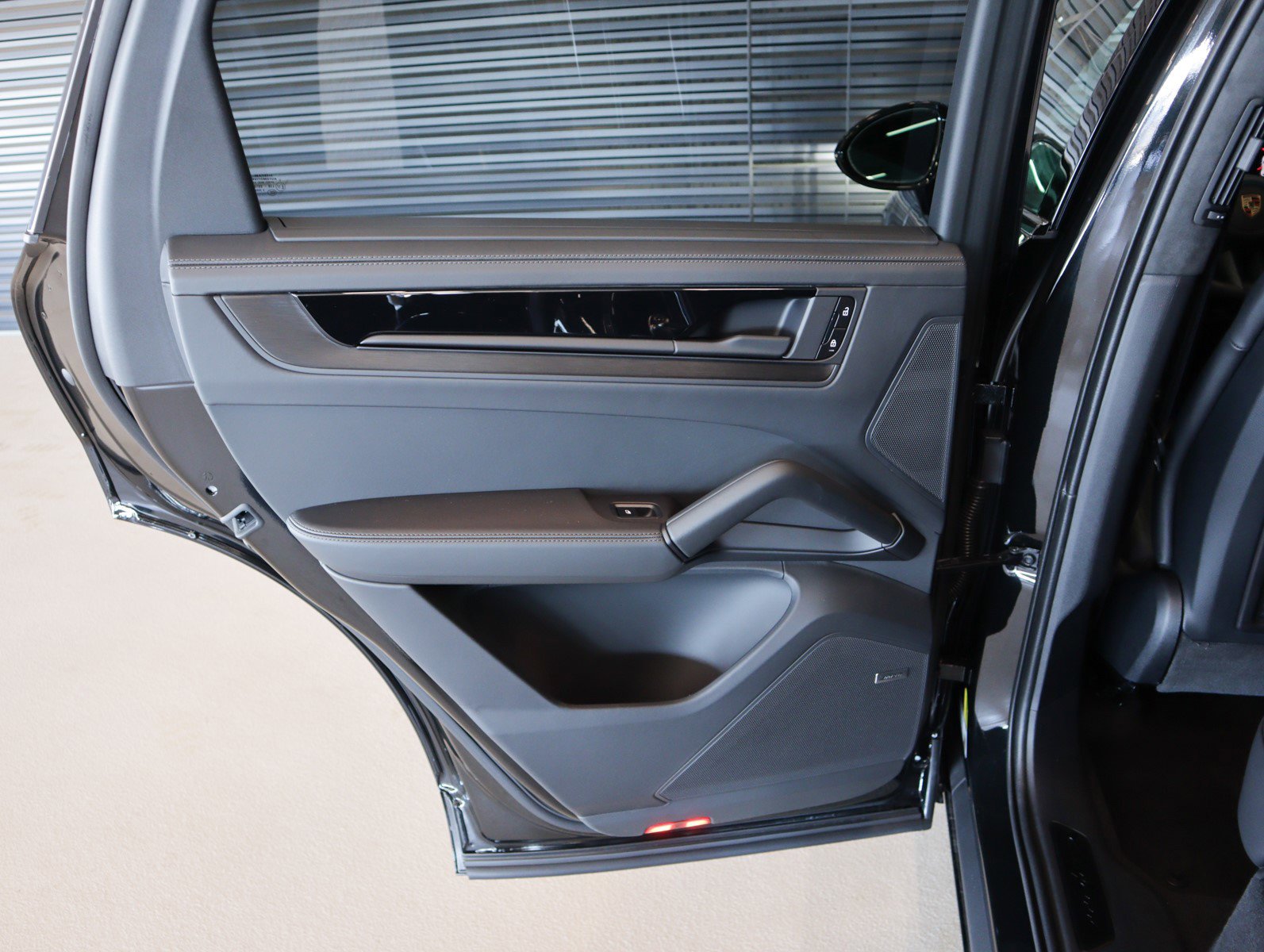 New 2026 Porsche Cayenne GTS image 27