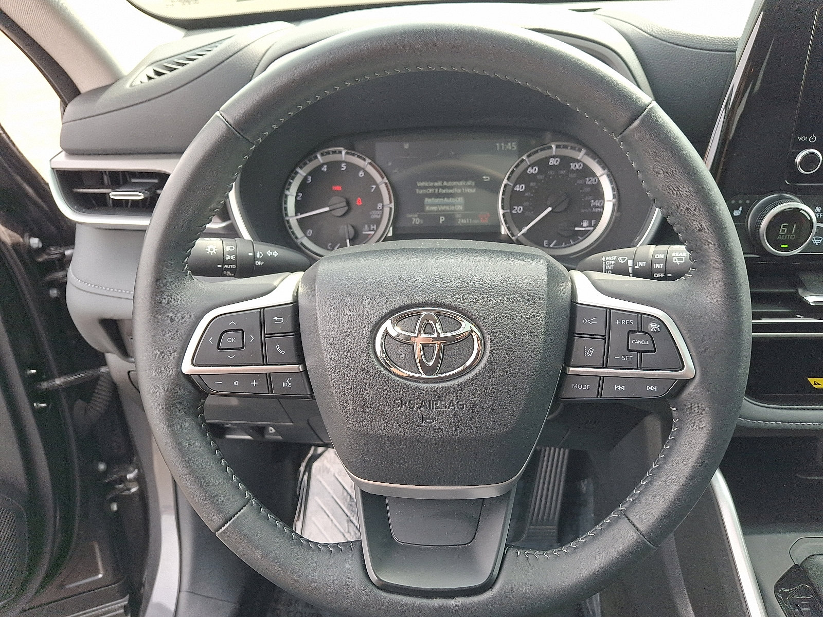 Used 2025 Toyota Highlander XLE AWD/4WD image 20