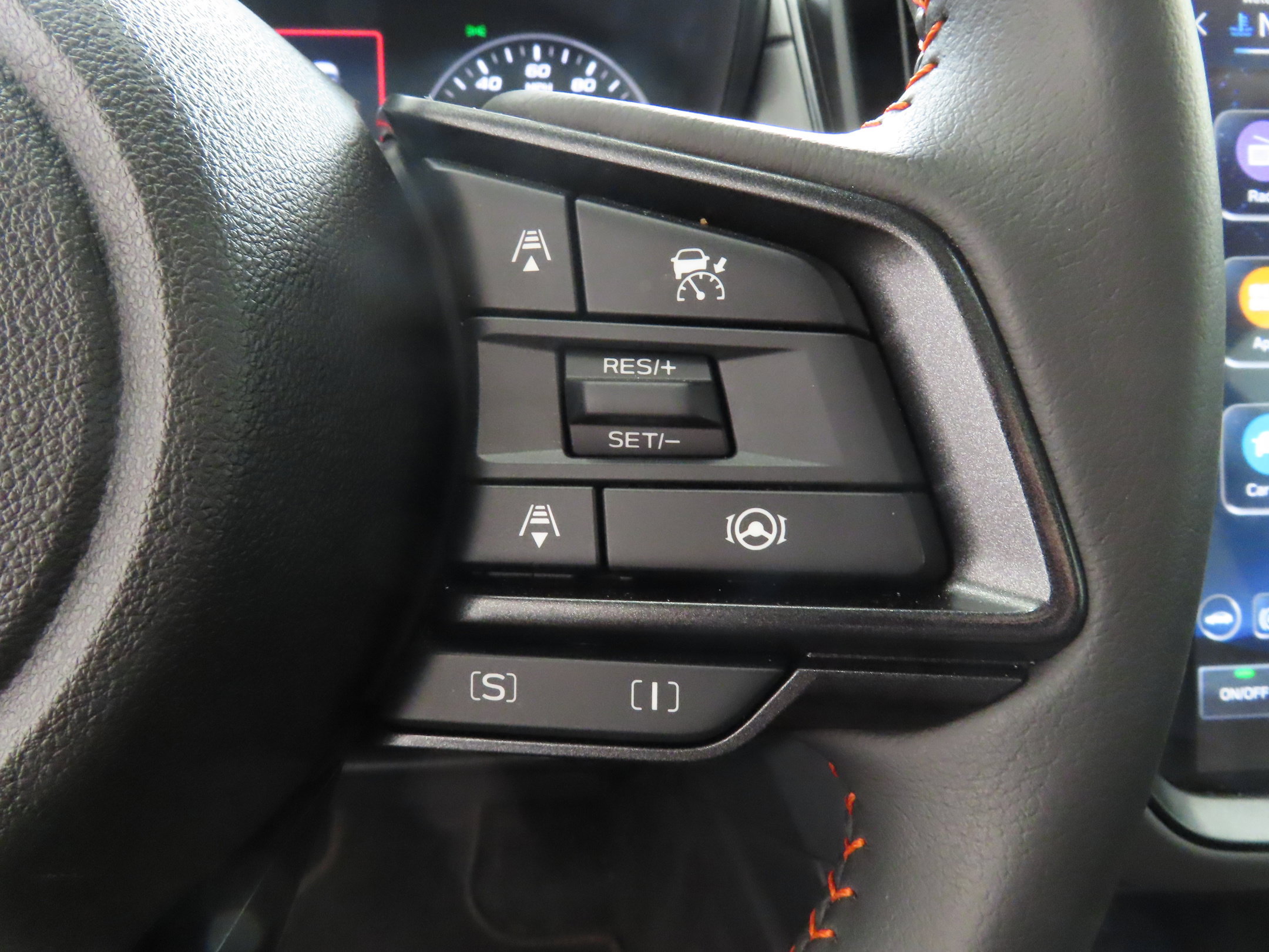 Used 2025 Subaru Crosstrek 2.5i Limited w/ Crosstrek Mirror Package AWD/4WD image 14