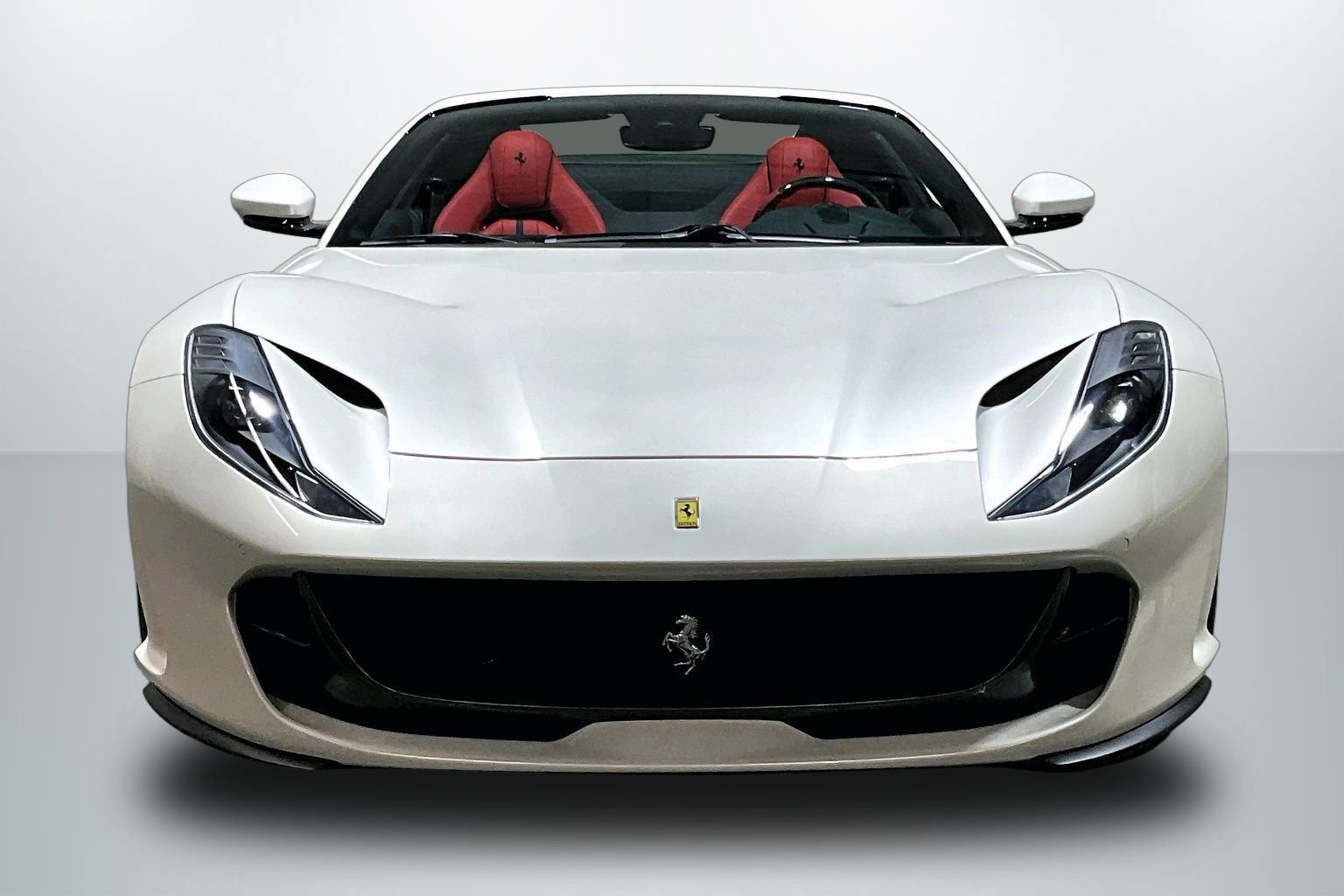 Used 2021 Ferrari 812 GTS RWD image 2