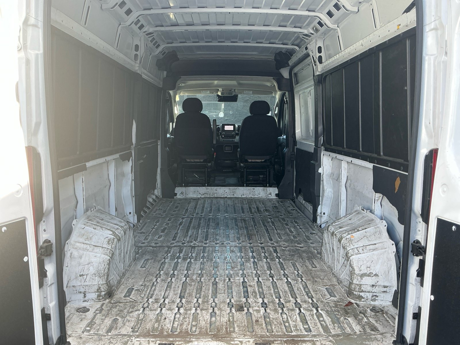 Used 2023 RAM ProMaster 2500 FWD image 21