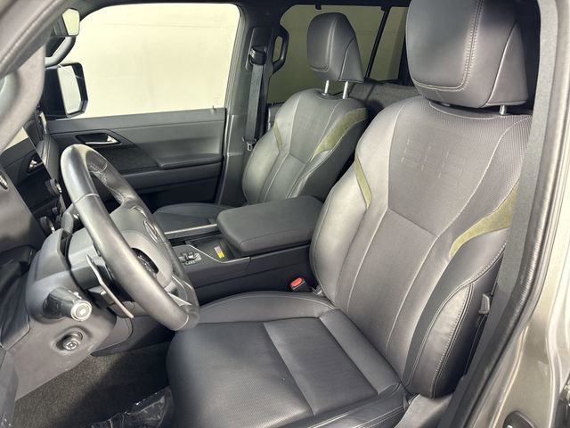 Used 2025 Lexus GX 550 AWD/4WD image 22