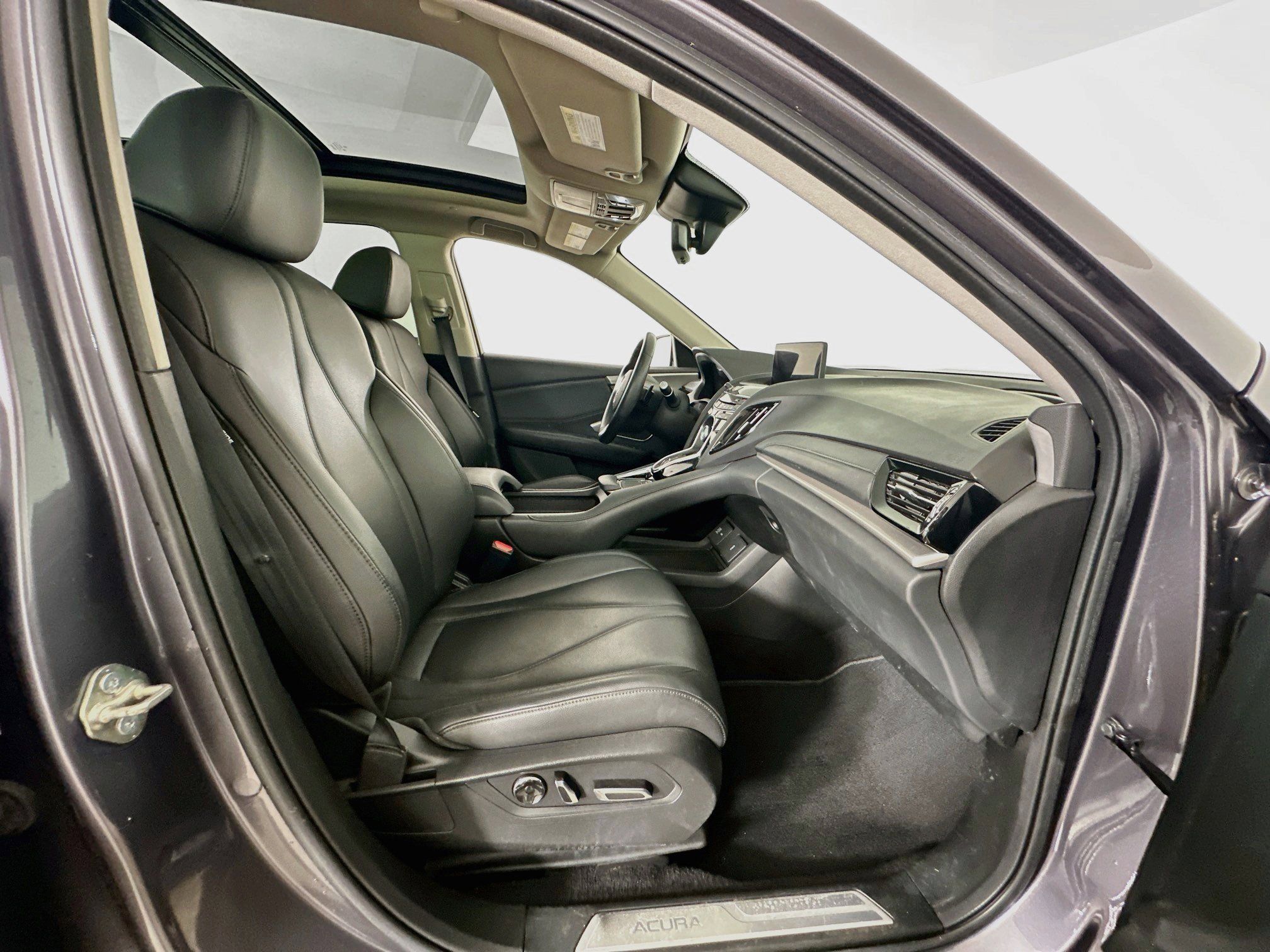 Used 2020 Acura RDX FWD image 31