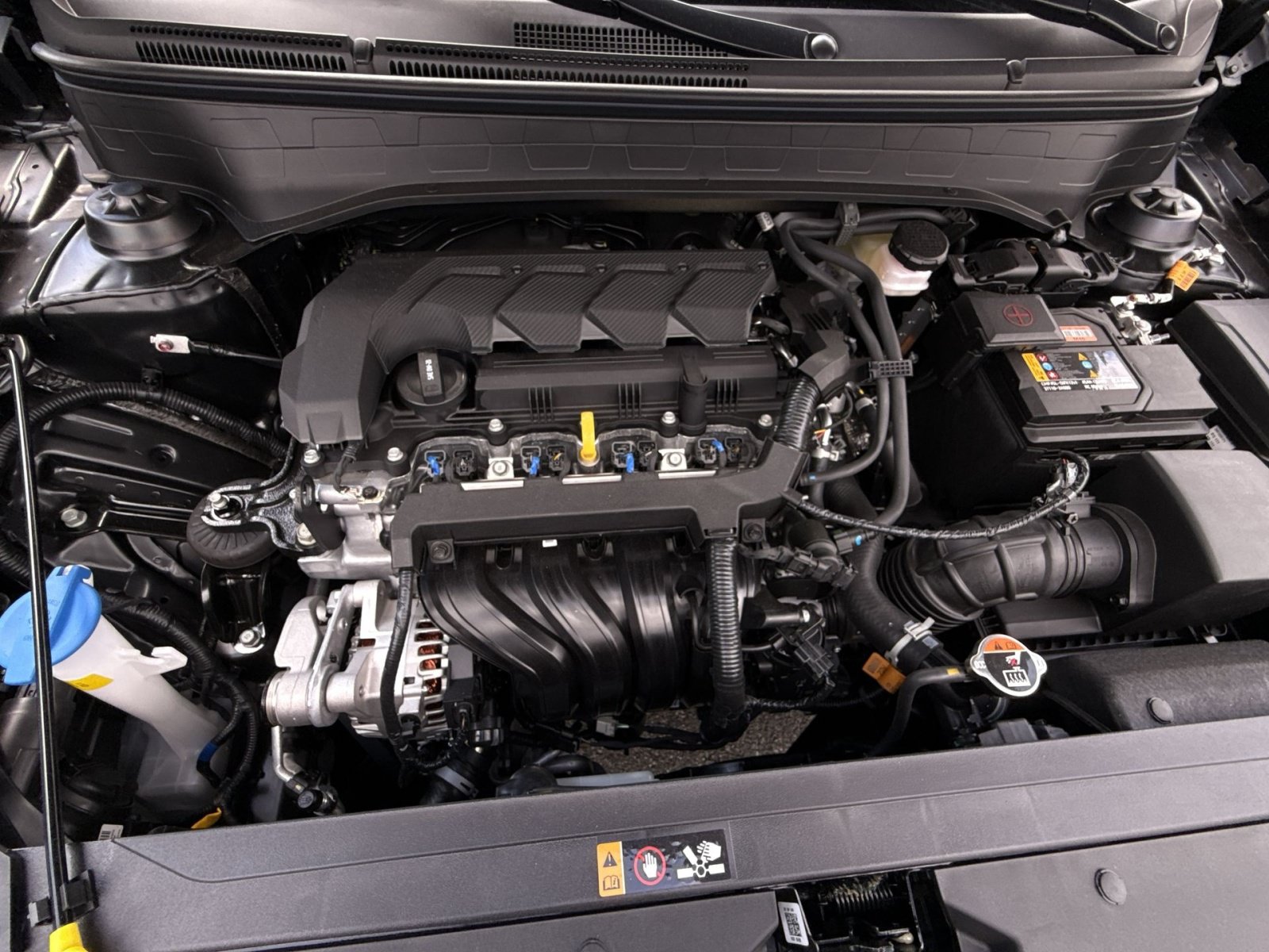 New 2026 Hyundai Venue SEL FWD image 28