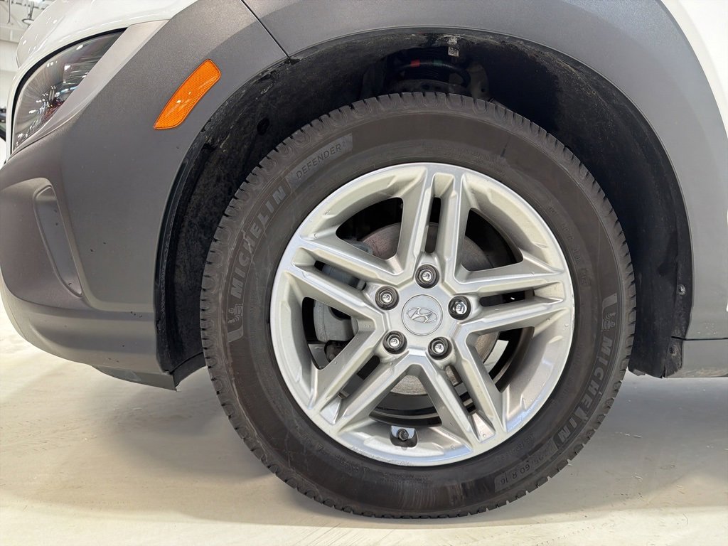 Used 2022 Hyundai Kona SE image 9