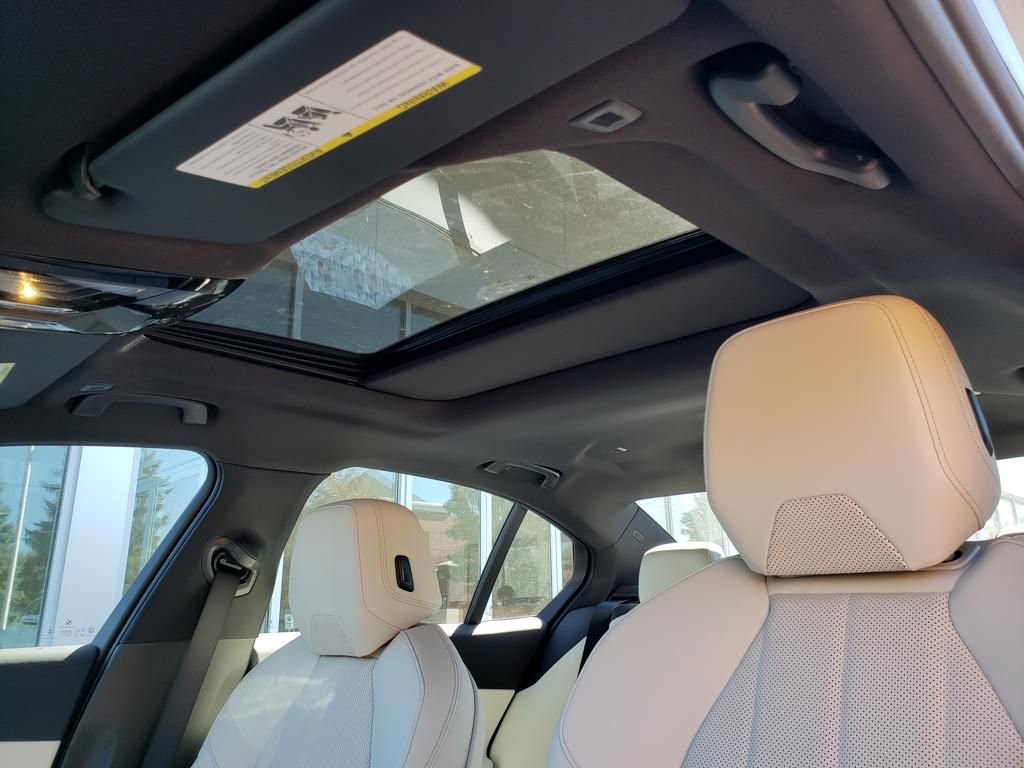 New 2026 BMW 530i xDrive w/ M Sport Package image 23