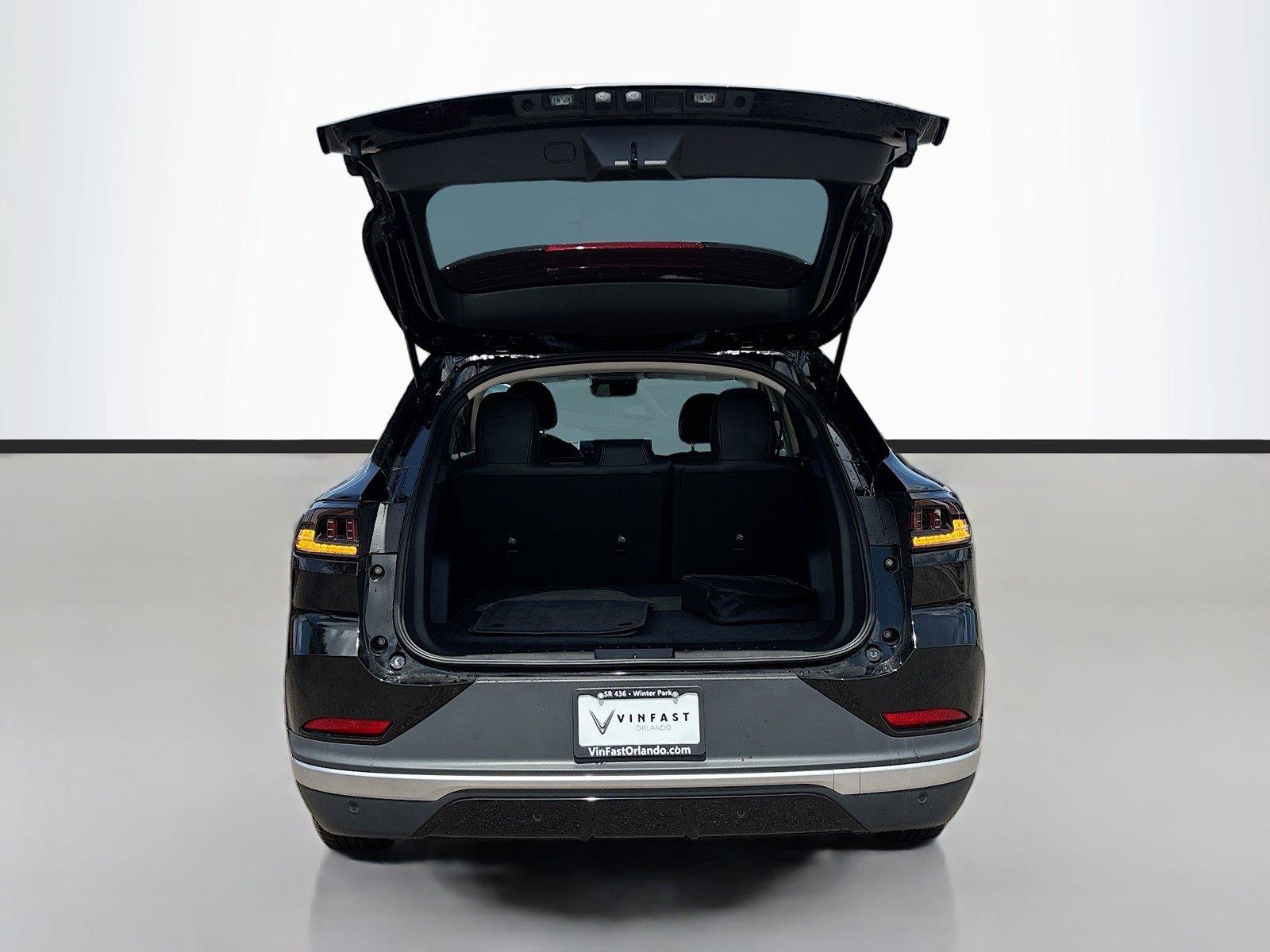 New 2025 VinFast VF 8 Eco AWD/4WD image 25