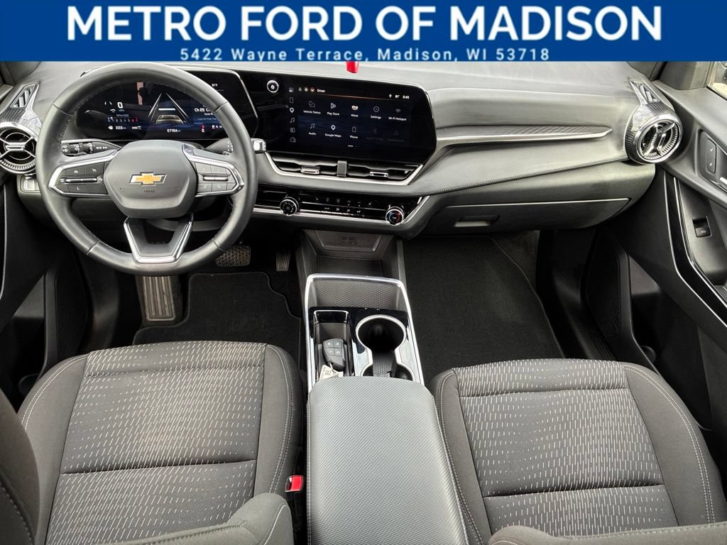 Used 2025 Chevrolet Equinox LT AWD/4WD image 14