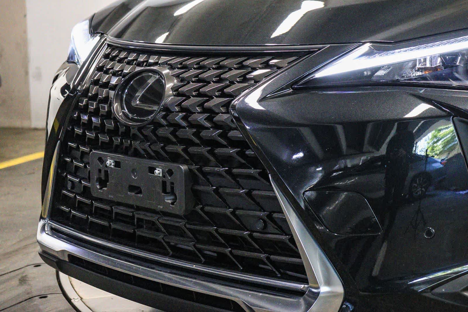 Certified 2023 Lexus UX 250h FWD w/ Accessory Package (Z2) image 8