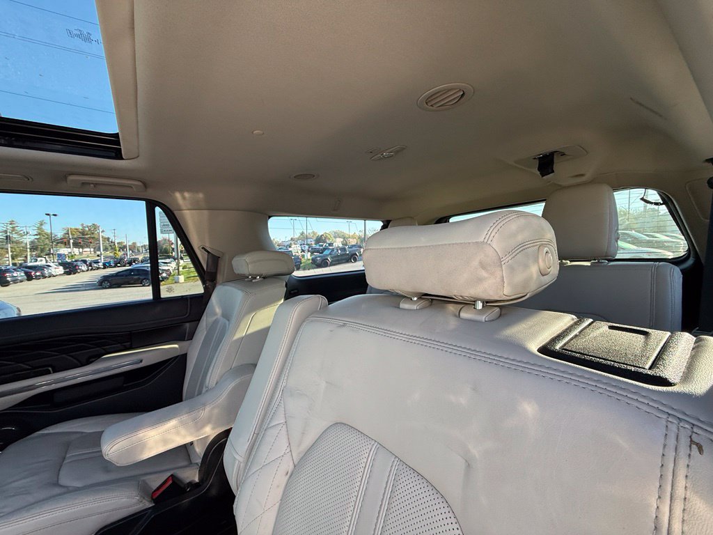 Used 2019 Ford Expedition Max Platinum AWD/4WD image 25