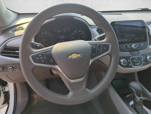 Used 2023 Chevrolet Malibu LS FWD image 23