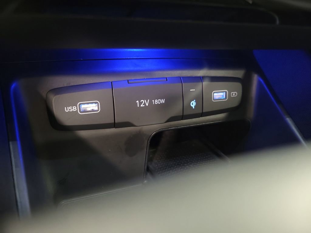 Used 2022 Hyundai Santa Cruz Limited image 18