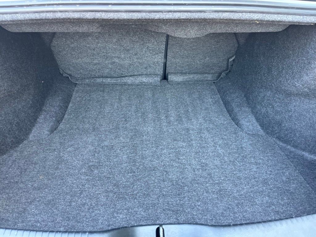 Used 2022 Chrysler 300 Touring image 13