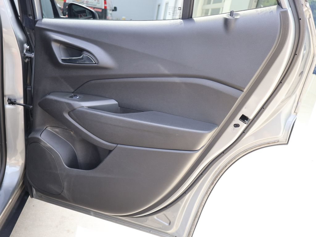 Certified 2024 Chevrolet Trax ACTIV FWD image 28
