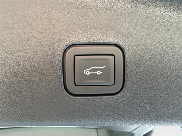 New 2026 Cadillac Vistiq Luxury w/ LPO, Floor Liner Package image 8