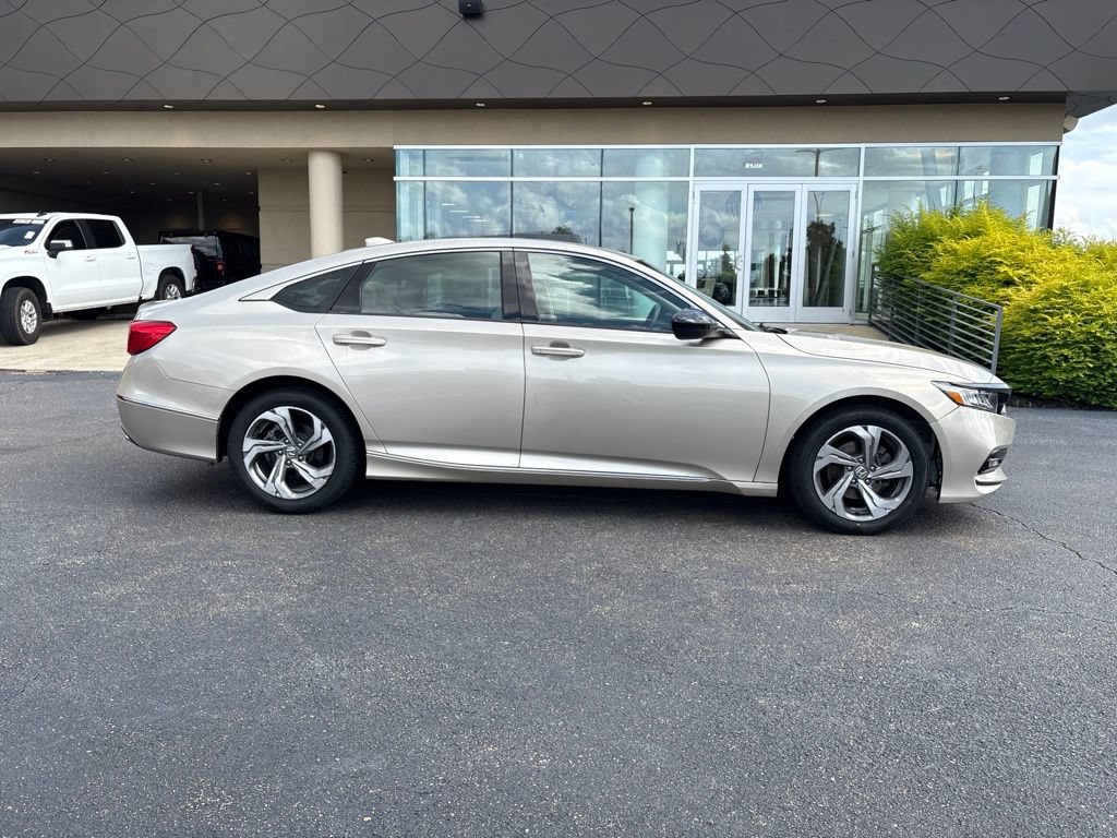 Used 2018 Honda Accord EX image 4