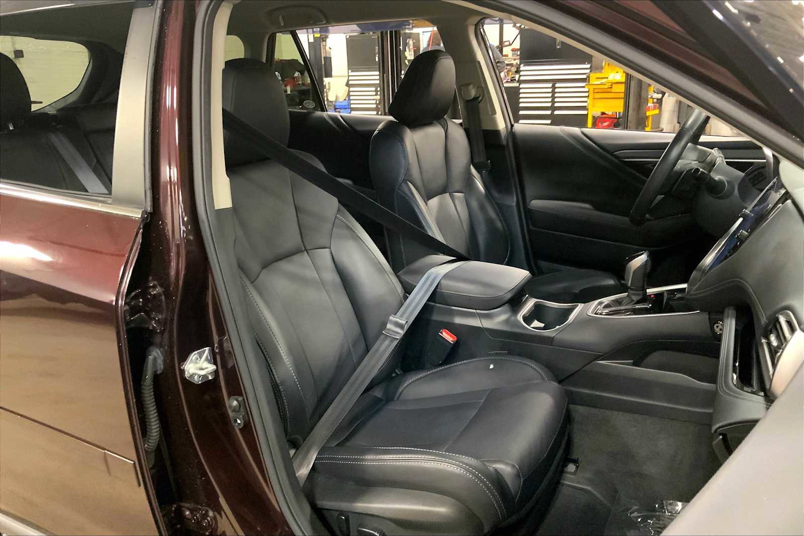 Certified 2023 Subaru Outback Limited image 8