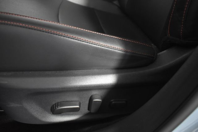 Certified 2025 Nissan Sentra SR w/ SR Premium Package FWD image 13
