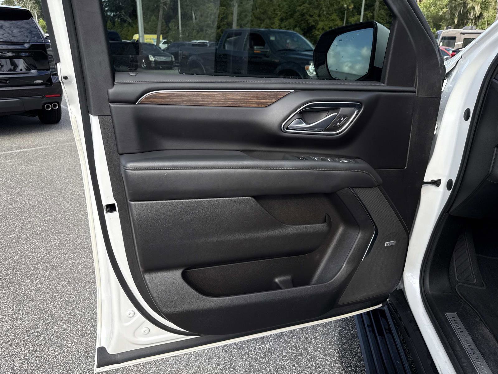 Used 2023 Chevrolet Tahoe High Country image 18