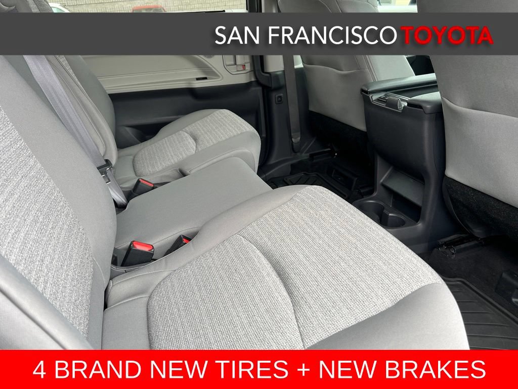 Certified 2021 Toyota Sienna LE FWD image 20