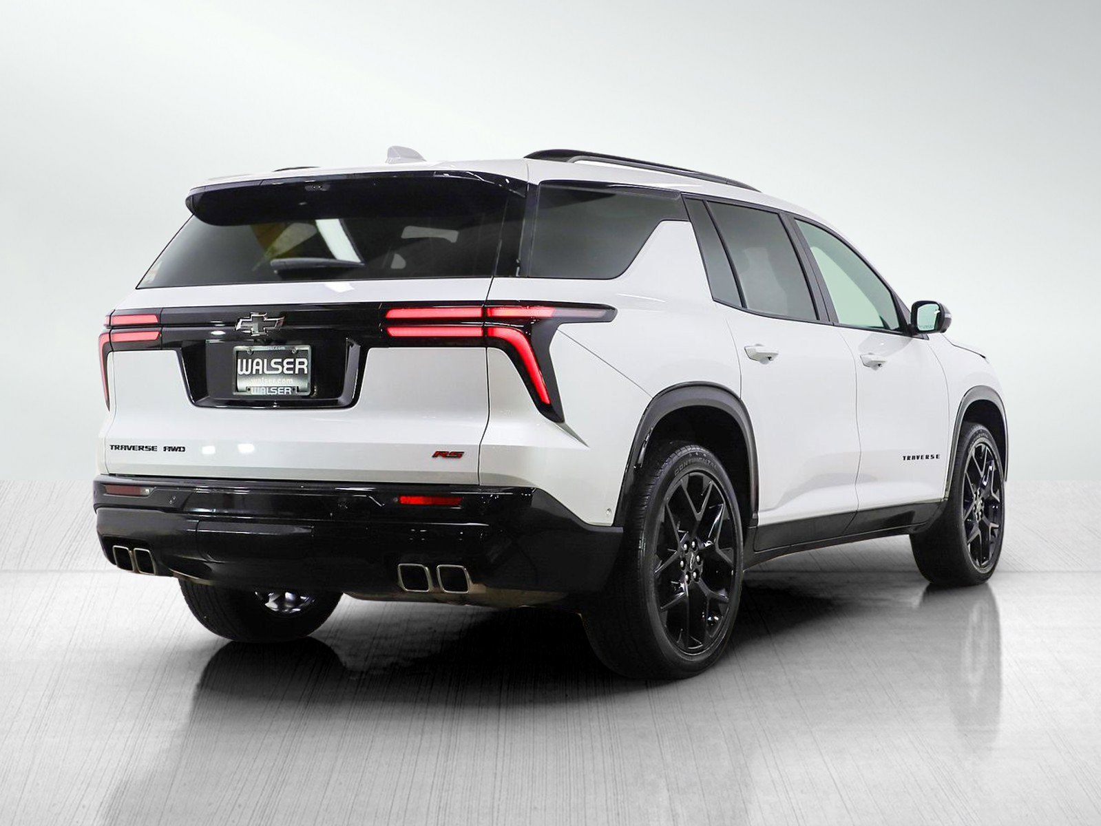 Used 2024 Chevrolet Traverse RS image 5