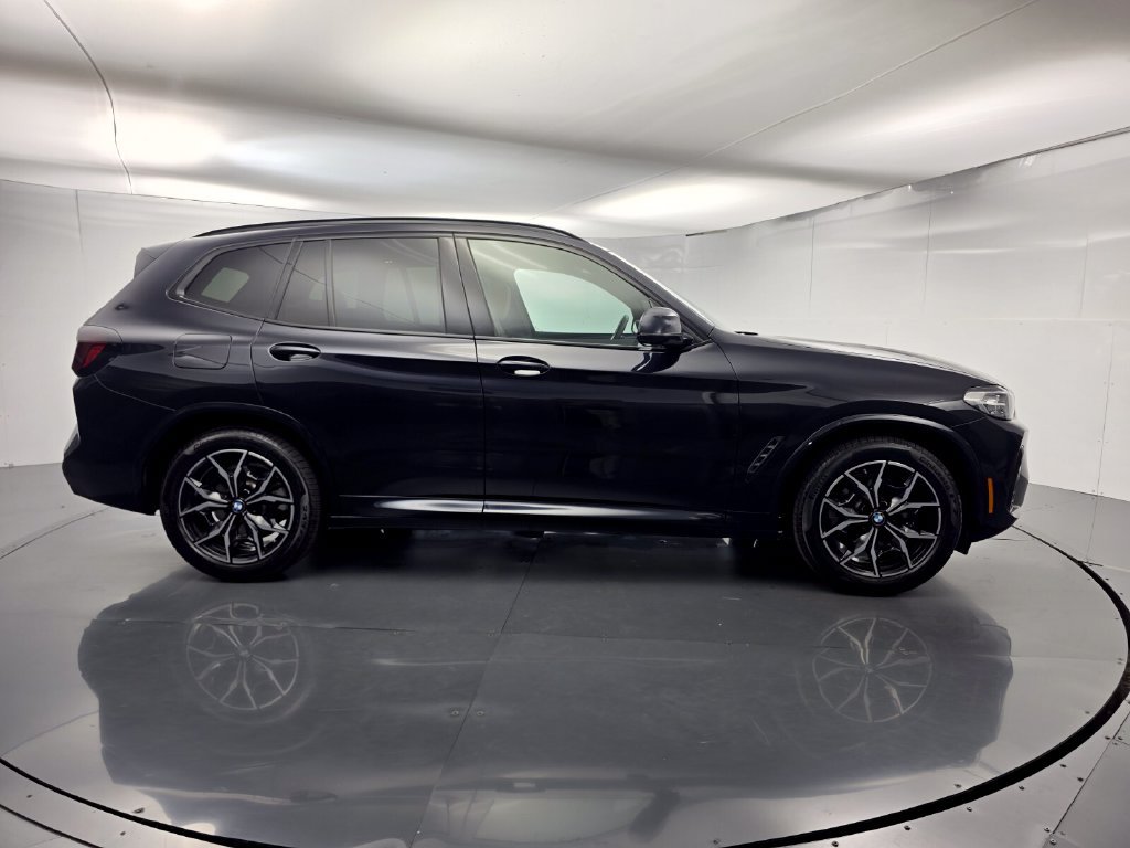 Certified 2024 BMW X3 sDrive30i w/ M Sport Package RWD image 3