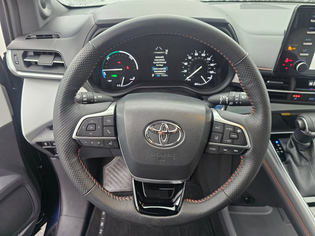 Used 2022 Toyota Sienna FWD image 29