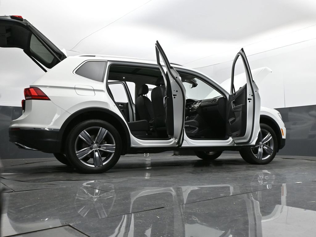 Used 2020 Volkswagen Tiguan SEL image 37
