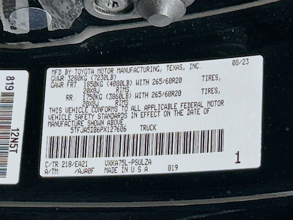 Used 2023 Toyota Tundra Limited w/ Power Package AWD/4WD image 28