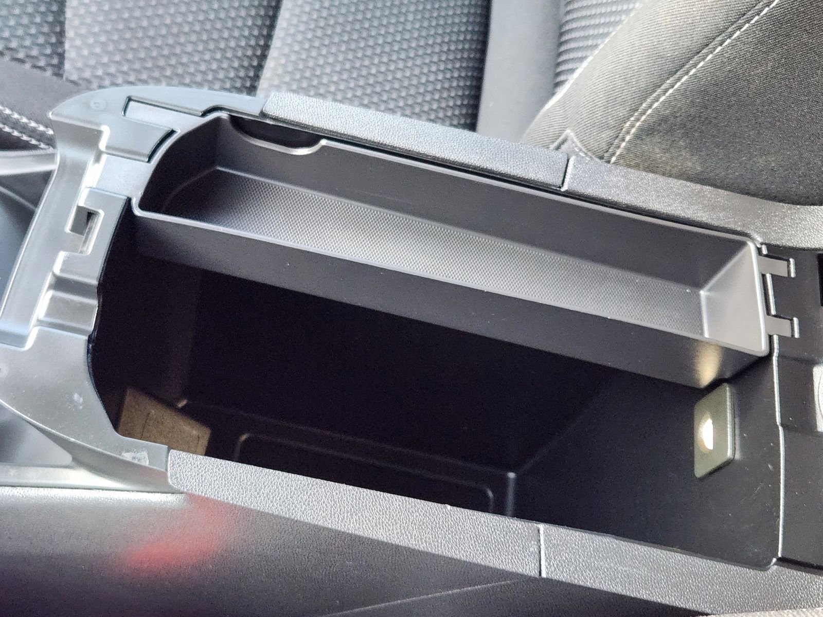 Used 2022 GMC Terrain SLE w/ Driver Convenience Package image 22