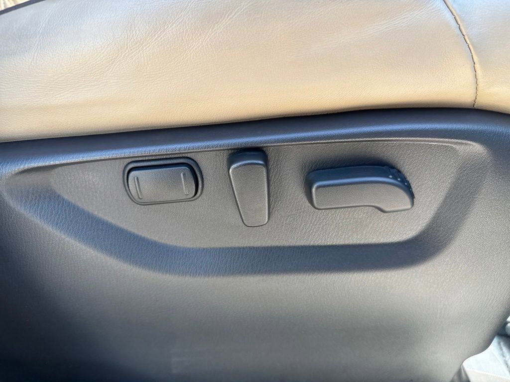 Used 2023 Nissan Armada Platinum w/ Cargo Package image 21