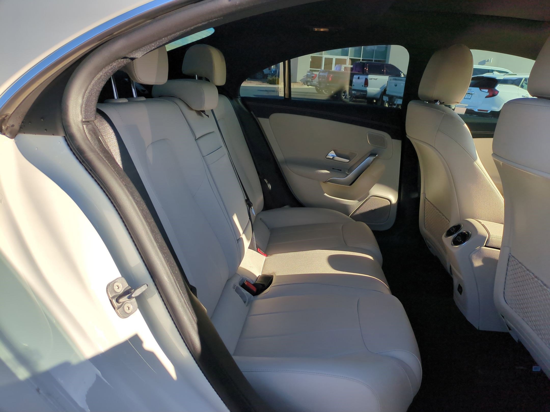 Used 2025 Mercedes-Benz CLA 250 image 31