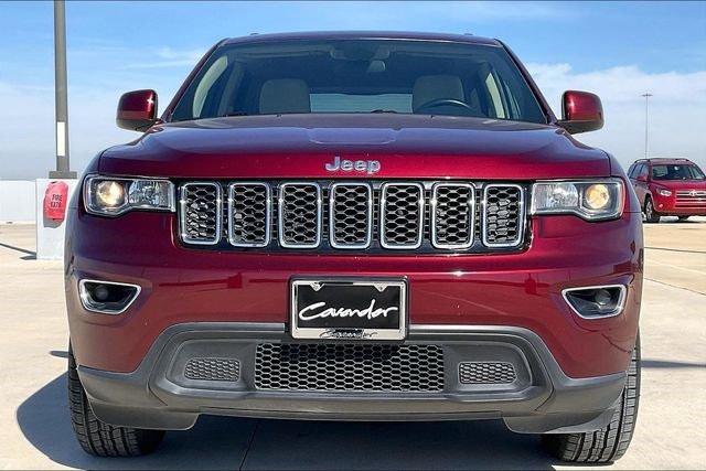 Used 2019 Jeep Grand Cherokee Laredo image 3