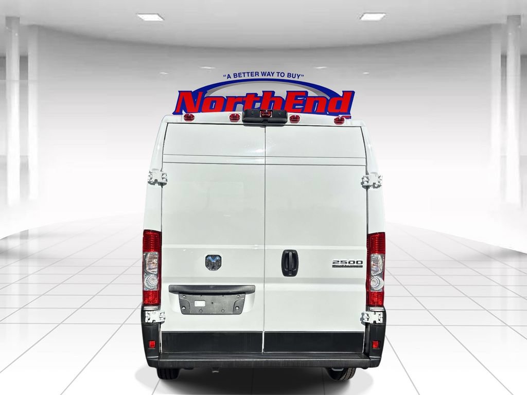 Used 2026 RAM ProMaster 2500 w/ Convenience Group FWD image 4