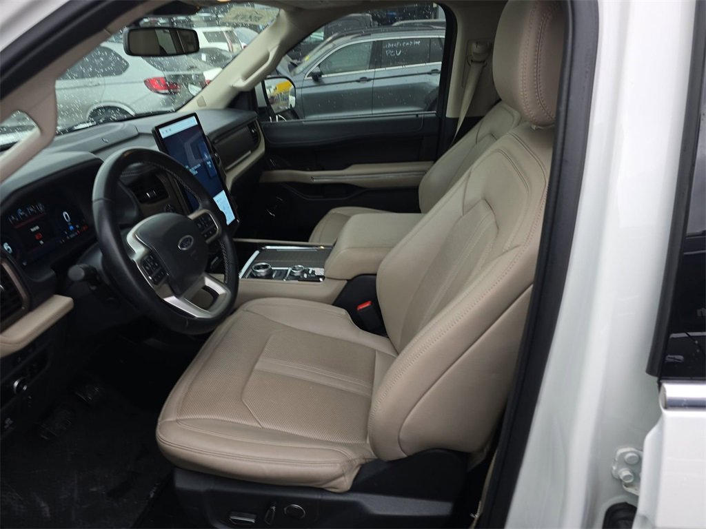 Used 2024 Ford Expedition Max Limited image 14