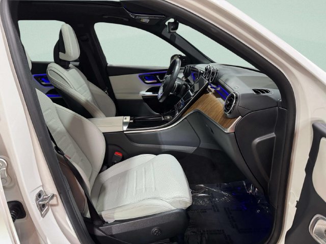 Used 2023 Mercedes-Benz GLC 300 4MATIC image 27