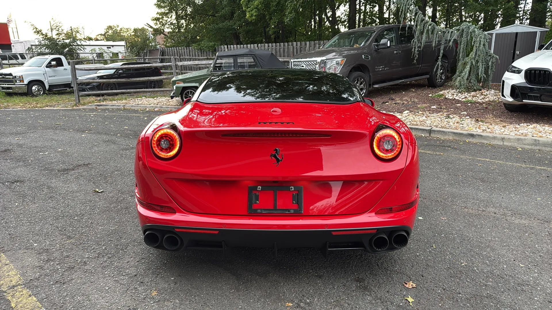 Used 2017 Ferrari California T RWD image 6