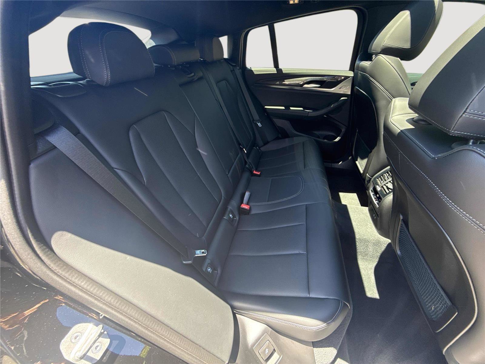 Used 2023 BMW X4 M40i w/ Premium Package AWD/4WD image 28
