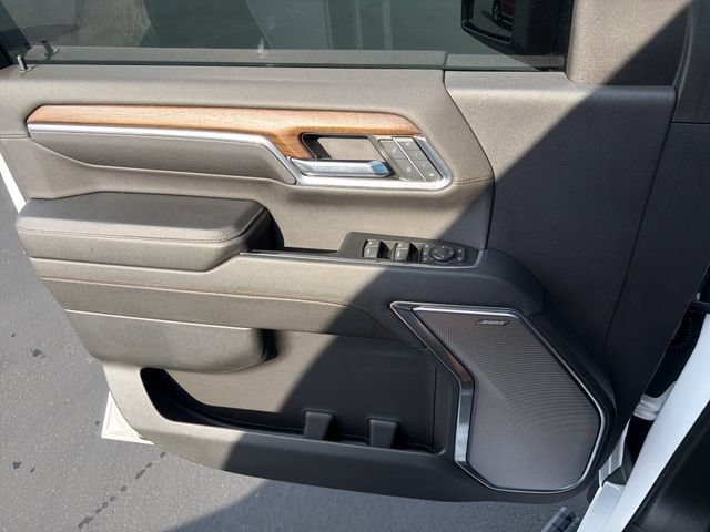 Used 2024 Chevrolet Silverado 3500 High Country w/ Technology Package AWD/4WD image 10